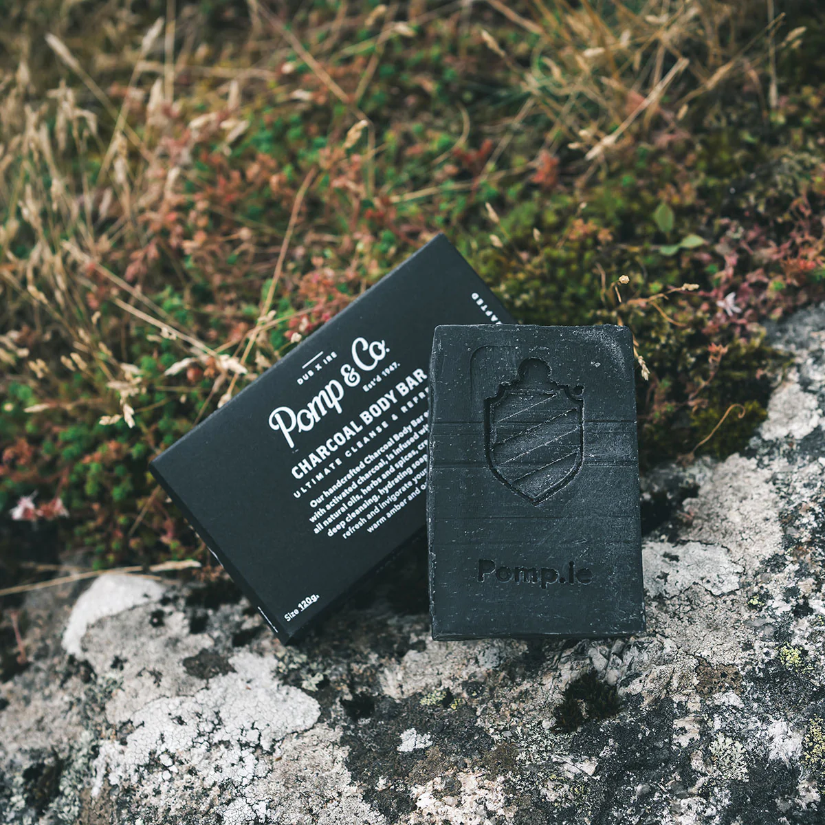 Pomp & Co. Charcoal Body Bar Soap 120 g - Image 3