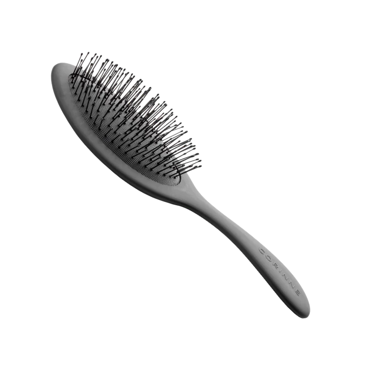 Corinne Classic Brush “Wet” Standard – Black